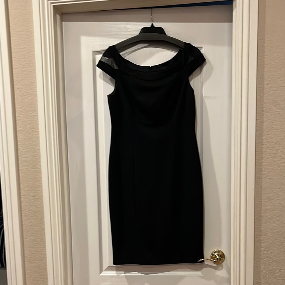 Vince Camuto Black Off-the-Shoulder Sheath Dress, size 10